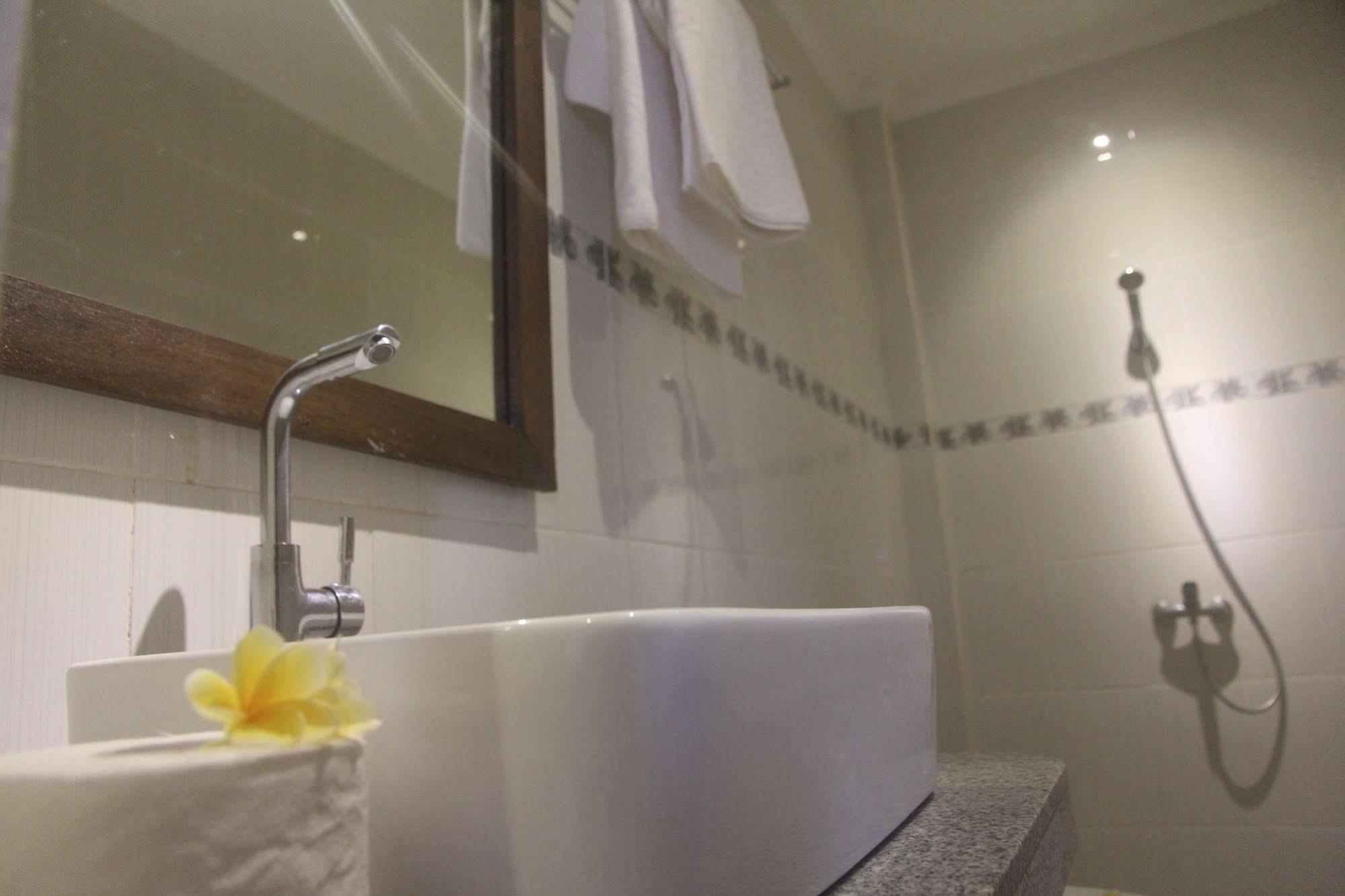 D'Camel Hotel Lembongan Екстер'єр фото